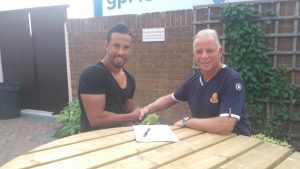 20160902_Sam_Cox_signing